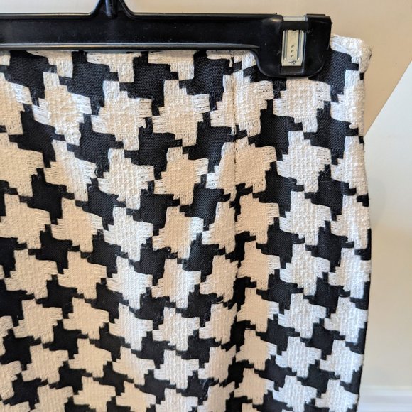 VINTAGE Women's Patterned Suit Set with Button Details; Skirt and Blazer - Picture 6 of 10